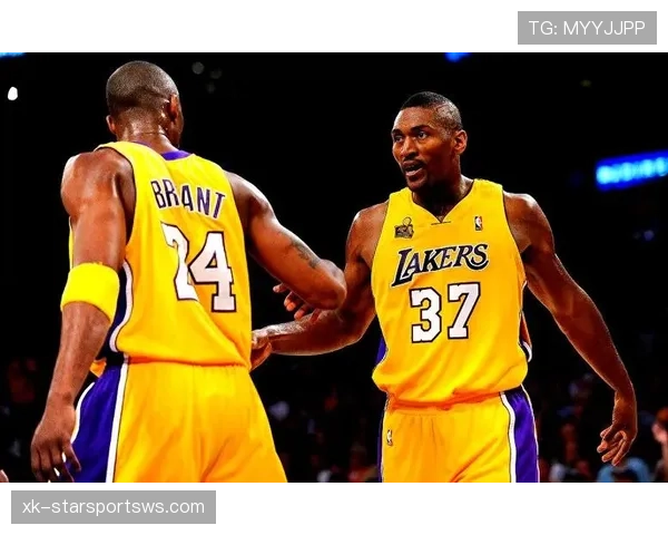 科比突破单打效率领先队友 拉开关键时刻得分差距